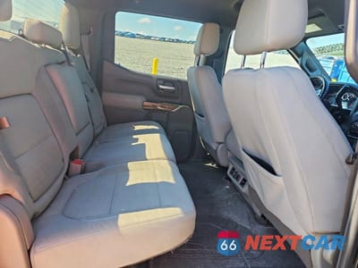 Zdjęcie 10 z 12 samochodu: 2020 CHEVROLET SILVERADO K1500 RST VIN:3GCUYEED3LG330542 - miniatura