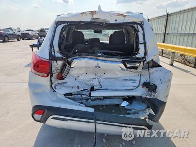 Zdjęcie 6 z 13 samochodu: 2019 MITSUBISHI OUTLANDER SE VIN:JA4AD3A32KZ006443 - miniatura
