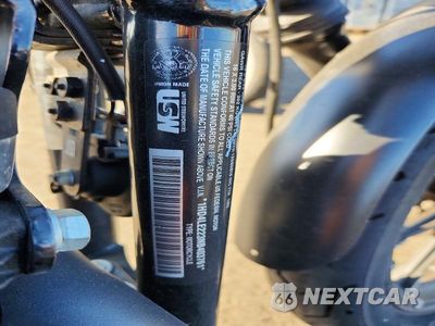Zdjęcie 9 z 9 samochodu: 2022 HARLEY-DAVIDSON XL883 N VIN:1HD4LE223NB403761 - miniatura