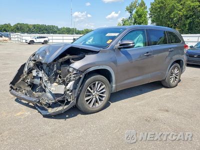 2018 TOYOTA HIGHLANDER XLE 5TDKZRFHXJS273848 - główne zdjęcie licytacji z USA - miniatura
