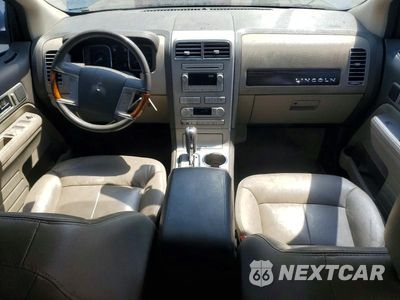 Zdjęcie 8 z 13 samochodu: 2007 LINCOLN MKX VIN:2LMDU68C77BJ15839 - miniatura