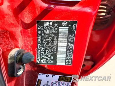 Zdjęcie 12 z 12 samochodu: 2011 TOYOTA PRIUS THREE VIN:JTDKN3DU9B5345851 - miniatura