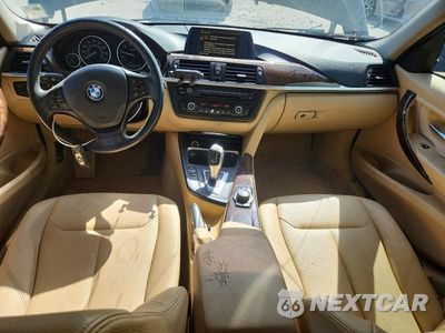 Zdjęcie 8 z 12 samochodu: 2014 BMW 320 I VIN:WBA3B1C57EP679426 - miniatura