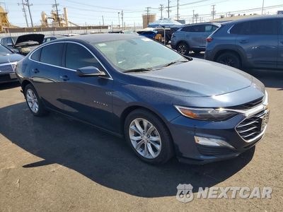 Czwarte zdjęcie samochodu z boku: 2019 CHEVROLET MALIBU LT VIN:1G1ZD5ST3KF113515 - miniatura