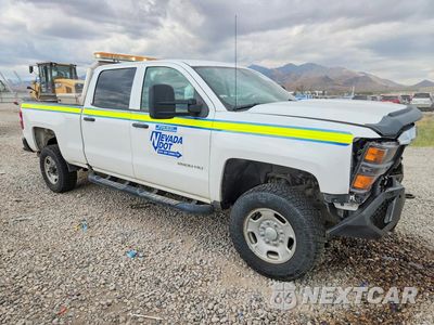 Czwarte zdjęcie samochodu z boku: 2017 CHEVROLET SILVERADO K2500 HEAVY DUTY VIN:1GC1KUEG6HF142731 - miniatura