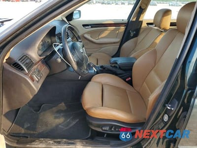 Zdjęcie 7 z 13 samochodu: 2004 BMW 325 I VIN:WBAET37414NJ44797 - miniatura