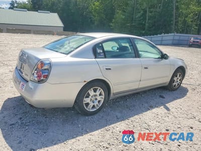 Trzecie zdjęcie samochodu z tyłu: 2004 NISSAN ALTIMA 2.5 VIN:1N4AL11D04C143463 - miniatura