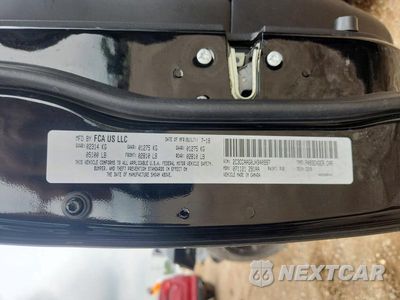 Zdjęcie 12 z 12 samochodu: 2018 CHRYSLER 300 TOURING VIN:2C3CCAAG0JH340997 - miniatura