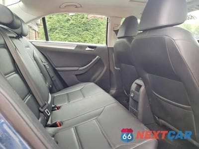 Zdjęcie 10 z 12 samochodu: 2017 VOLKSWAGEN JETTA SE VIN:3VWB67AJ4HM327109 - miniatura