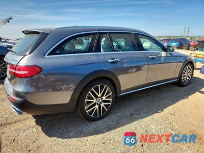 Trzecie zdjęcie samochodu z tyłu: 2022 MERCEDES-BENZ E 450 4M ALL TERRAIN VIN:W1KZH6AB5NB060179 - miniatura