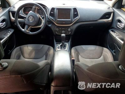 Zdjęcie 8 z 14 samochodu: 2016 JEEP CHEROKEE LATITUDE VIN:1C4PJLCS8GW127743 - miniatura