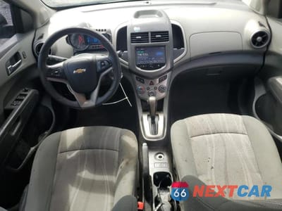 Zdjęcie 8 z 12 samochodu: 2016 CHEVROLET SONIC LT VIN:1G1JC5SH5G4173195 - miniatura