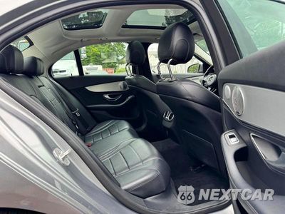 Zdjęcie 7 z 12 samochodu: 2016 MERCEDES-BENZ C 300 4MATIC VIN:55SWF4KB8GU140662 - miniatura