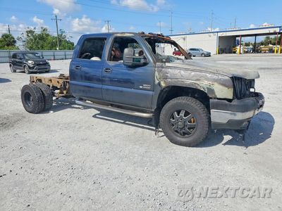 Czwarte zdjęcie samochodu z boku: 2006 CHEVROLET SILVERADO K3500 VIN:1GCJK33DX6F263682 - miniatura