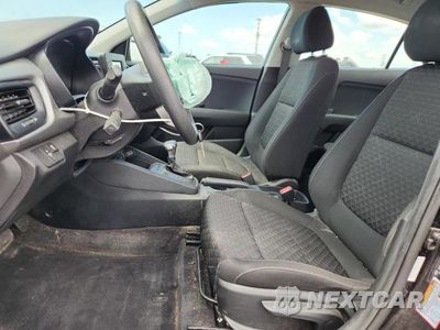 Zdjęcie 7 z 12 samochodu: 2019 KIA RIO S VIN:3KPA24AB7KE248651 - miniatura