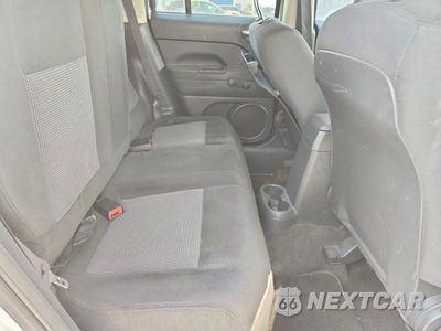 Zdjęcie 10 z 12 samochodu: 2015 JEEP PATRIOT SPORT VIN:1C4NJPBA5FD263913 - miniatura