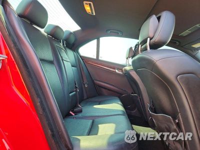 Zdjęcie 10 z 13 samochodu: 2010 MERCEDES-BENZ C 350 VIN:WDDGF5GB9AR122845 - miniatura