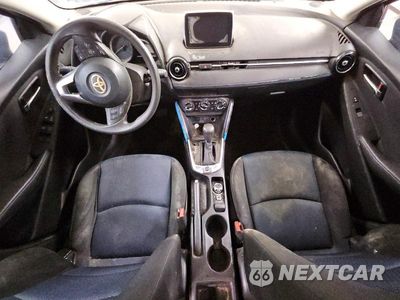 Zdjęcie 8 z 12 samochodu: 2017 TOYOTA YARIS IA BASE VIN:3MYDLBYV0HY176456 - miniatura