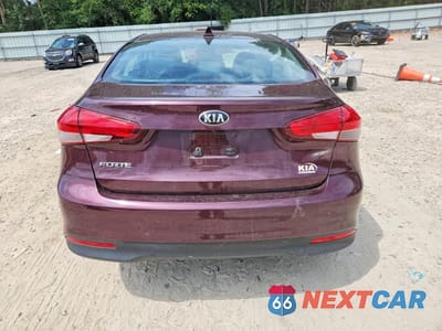 Zdjęcie 6 z 12 samochodu: 2018 KIA FORTE LX VIN:3KPFL4A76JE199620 - miniatura