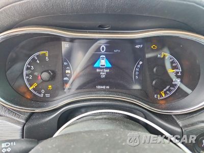 Zdjęcie 9 z 13 samochodu: 2015 JEEP GRAND CHEROKEE SUMMIT VIN:1C4RJFJM6FC902586 - miniatura