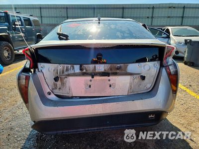 Zdjęcie 6 z 12 samochodu: 2017 TOYOTA PRIUS TWO VIN:JTDKBRFU3H3547680 - miniatura
