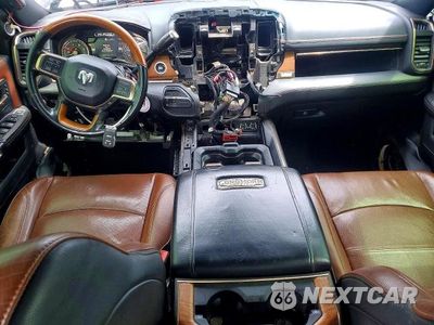 Zdjęcie 8 z 12 samochodu: 2020 RAM 2500 LONGHORN VIN:3C6UR5GL2LG287126 - miniatura