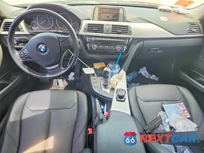 Zdjęcie 8 z 12 samochodu: 2016 BMW 320 I VIN:WBA8E1G52GNT35525 - miniatura