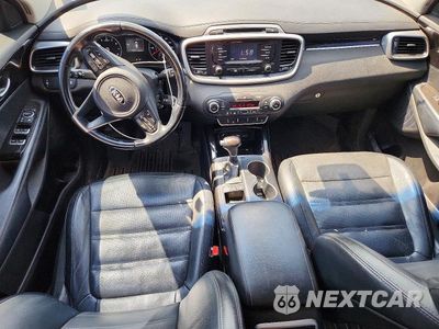 Zdjęcie 8 z 13 samochodu: 2016 KIA SORENTO EX VIN:5XYPHDA59GG152162 - miniatura