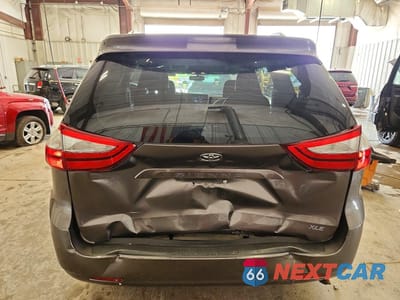 Zdjęcie 6 z 13 samochodu: 2015 TOYOTA SIENNA XLE 8-PASSENGER VIN:5TDYK3DC7FS590139 - miniatura