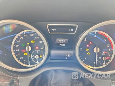 Zdjęcie 9 z 12 samochodu: 2016 MERCEDES-BENZ GL 350 BLUETEC VIN:4JGDF2EEXGA687097 - miniatura