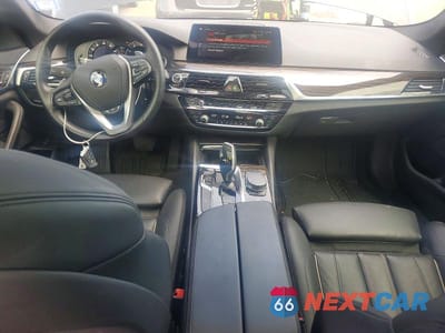 Zdjęcie 8 z 12 samochodu: 2019 BMW 530 XI VIN:WBAJA7C55KWC77826 - miniatura