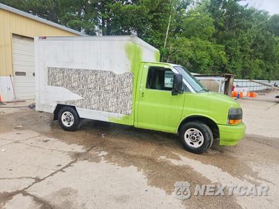 Czwarte zdjęcie samochodu z boku: 2019 GMC SAVANA CUTAWAY G3500 BOX TRUCK VIN:1GDY7RFG6K1222011 - miniatura