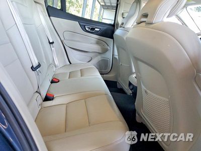 Zdjęcie 10 z 12 samochodu: 2021 VOLVO S60 T5 MOMENTUM VIN:7JR102FK0MG094193 - miniatura