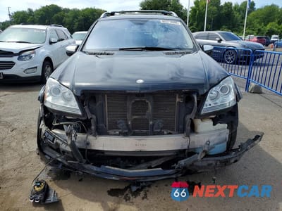 Piąte zdjęcie samochodu w środku: 2009 MERCEDES-BENZ GL 550 4MATIC VIN:4JGBF86E59A516947 - miniatura