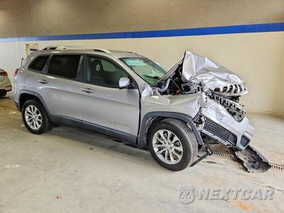 Czwarte zdjęcie samochodu z boku: 2020 JEEP CHEROKEE LATITUDE VIN:1C4PJLCB6LD571547 - miniatura