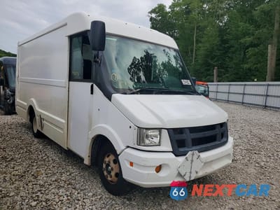 Czwarte zdjęcie samochodu z boku: 2013 ISUZU NPR HD DELIVERY TRUCK VIN:JALB4T171D7W01455 - miniatura