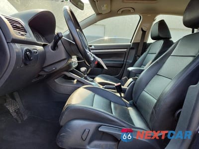 Zdjęcie 7 z 12 samochodu: 2010 VOLKSWAGEN JETTA SE VIN:3VWRZ7AJ2AM138874 - miniatura