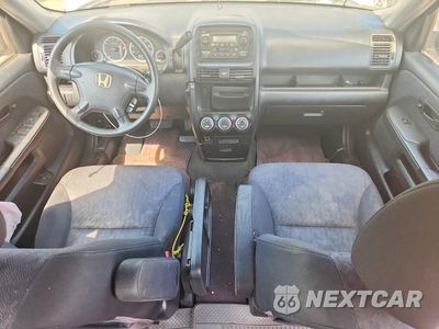 Zdjęcie 8 z 14 samochodu: 2005 HONDA CR-V LX VIN:JHLRD68595C017323 - miniatura