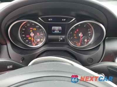 Zdjęcie 9 z 13 samochodu: 2019 MERCEDES-BENZ CLA 250 VIN:WDDSJ4EB9KN715796 - miniatura