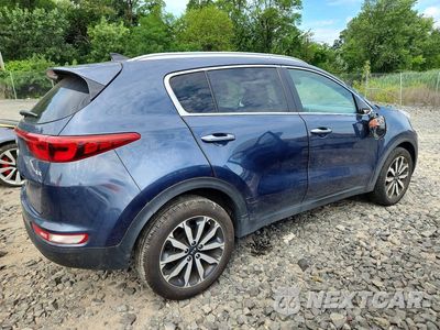 Trzecie zdjęcie samochodu z tyłu: 2017 KIA SPORTAGE EX VIN:KNDPNCAC5H7222708 - miniatura