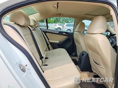 Zdjęcie 10 z 12 samochodu: 2015 VOLKSWAGEN JETTA SE VIN:3VWD17AJ1FM299435 - miniatura