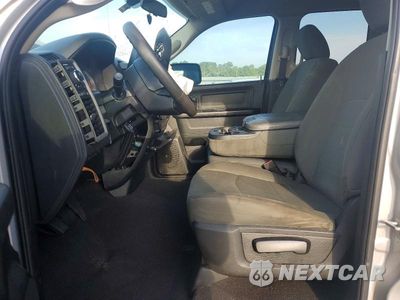 Zdjęcie 7 z 12 samochodu: 2018 RAM 1500 ST VIN:1C6RR6FTXJS322708 - miniatura