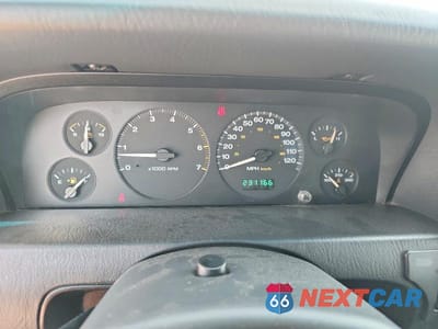 Zdjęcie 9 z 13 samochodu: 2002 JEEP GRAND CHEROKEE LAREDO VIN:1J4GW48N12C183036 - miniatura