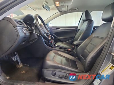 Zdjęcie 7 z 12 samochodu: 2018 VOLKSWAGEN PASSAT S VIN:1VWAA7A34JC029999 - miniatura
