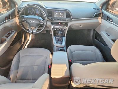 Zdjęcie 8 z 12 samochodu: 2020 HYUNDAI ELANTRA SEL VIN:5NPD84LF7LH549140 - miniatura