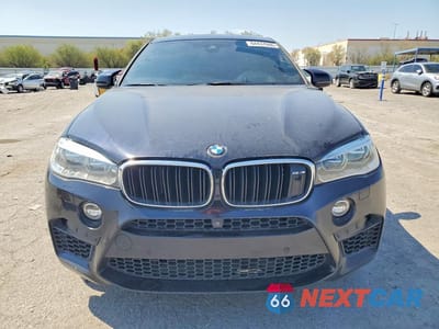 Piąte zdjęcie samochodu w środku: 2018 BMW X6 X6 M VIN:5YMKW8C51J0Y74542 - miniatura