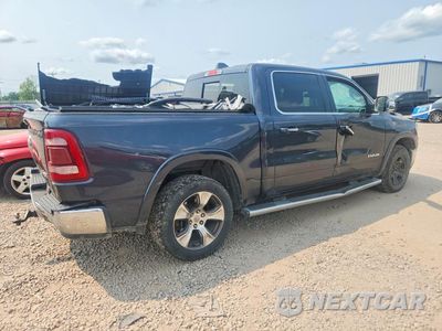 Trzecie zdjęcie samochodu z tyłu: 2019 RAM 1500 LARAMIE VIN:1C6SRFJT6KN642813 - miniatura