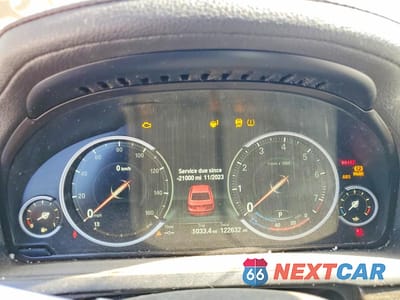 Zdjęcie 9 z 12 samochodu: 2014 BMW 740 I VIN:WBAYA6C59ED144430 - miniatura