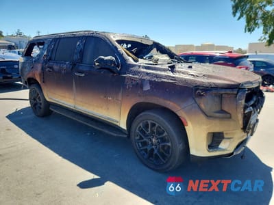 Czwarte zdjęcie samochodu z boku: 2023 GMC YUKON XL K1500 SLT VIN:1GKS2GKD9PR425951 - miniatura