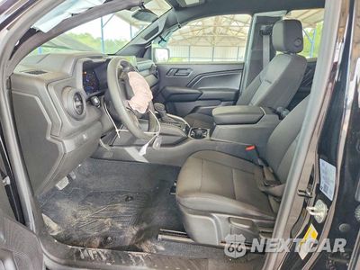 Zdjęcie 7 z 13 samochodu: 2025 CHEVROLET COLORADO VIN:1GCPTBEK7S1122167 - miniatura